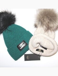 Dámska zimná čiapka  OFF Pink Bella