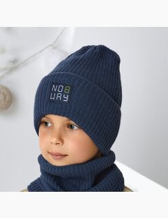 Chlapčenská čiapka a tunel AJS No way