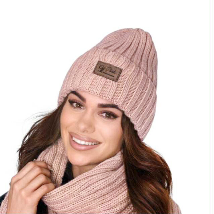 Dámska zimná čiapka  OFF Pink Cyntia