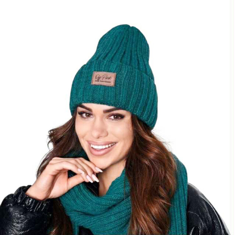 Dámska zimná čiapka  OFF Pink Cyntia